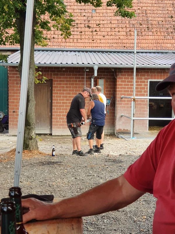 Aufbau, Bild 8