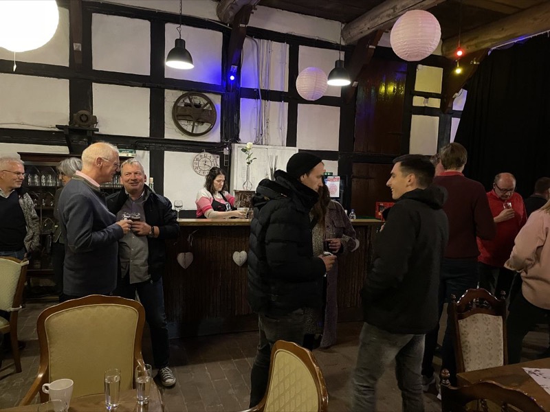 Helferfete, Bild 8