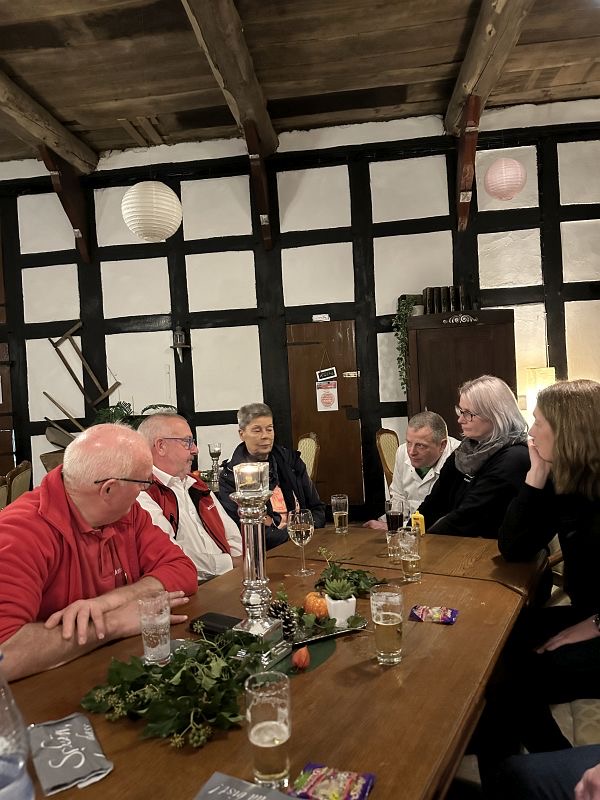Helferfete, Bild 17