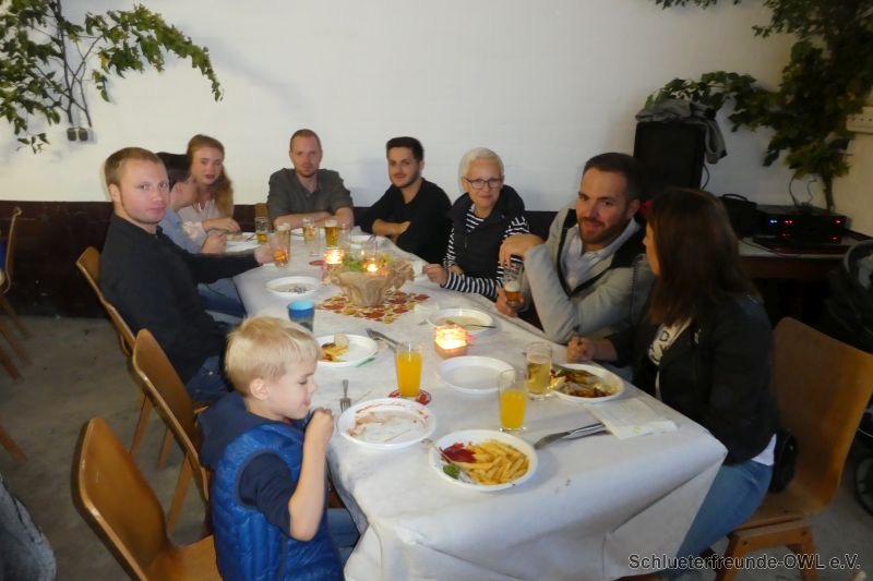 Helferfete, Bild 20
