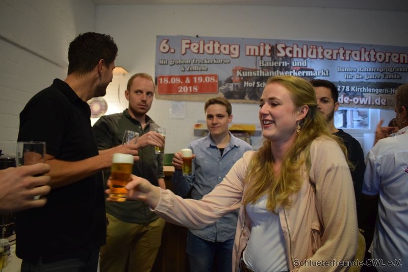 Helferfete, Bild 64