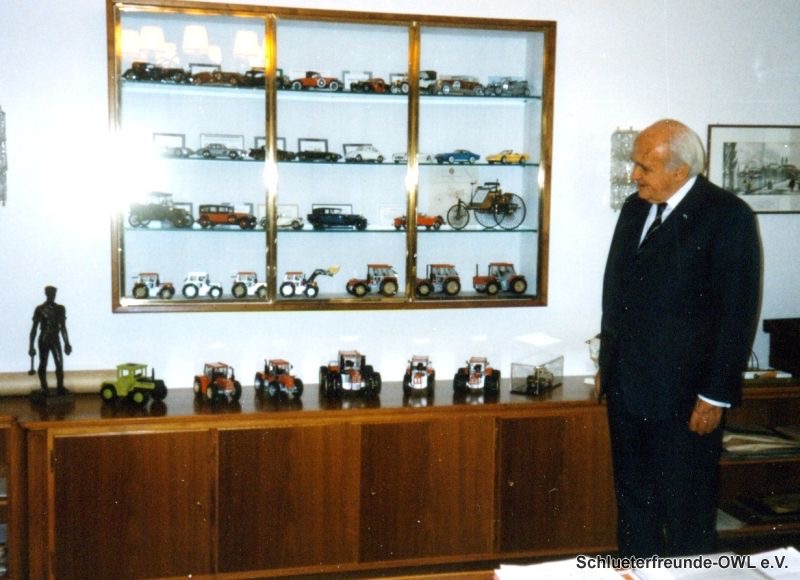 Dr. Anton Schlüter, Bild 2