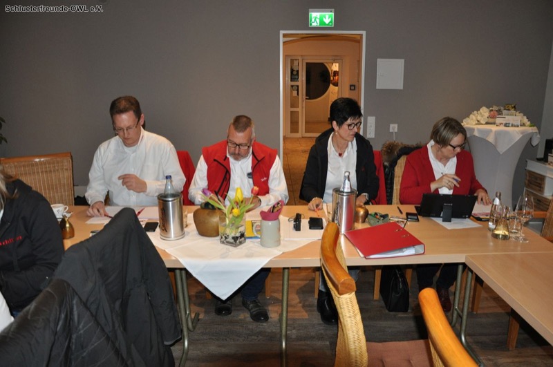 Jahreshauptversammlung, Bild 2